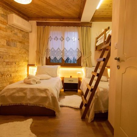 Te Kalaja Rooms Гірокастра Екстер'єр фото