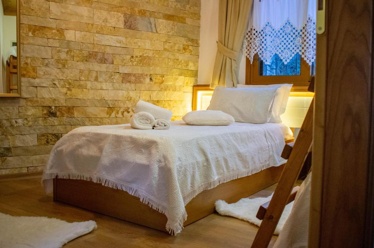 Te Kalaja Rooms Гірокастра Екстер'єр фото