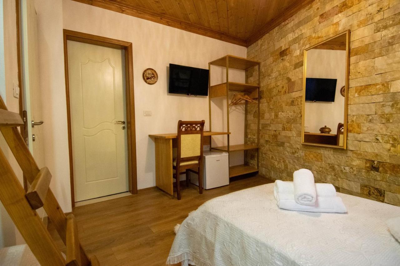 Te Kalaja Rooms Гірокастра Екстер'єр фото